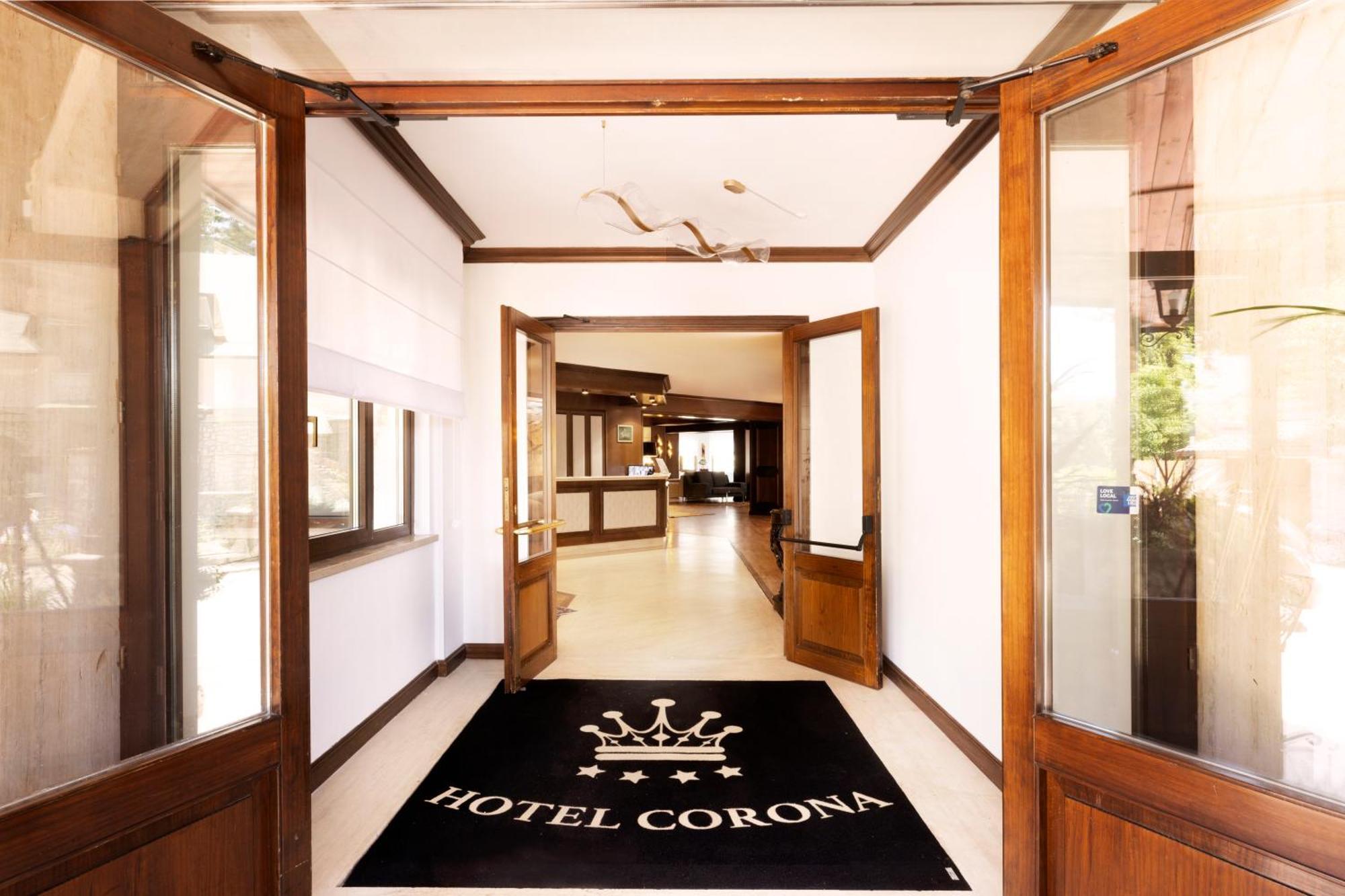 Hotel Corona & Spa Pescasseroli Exterior photo